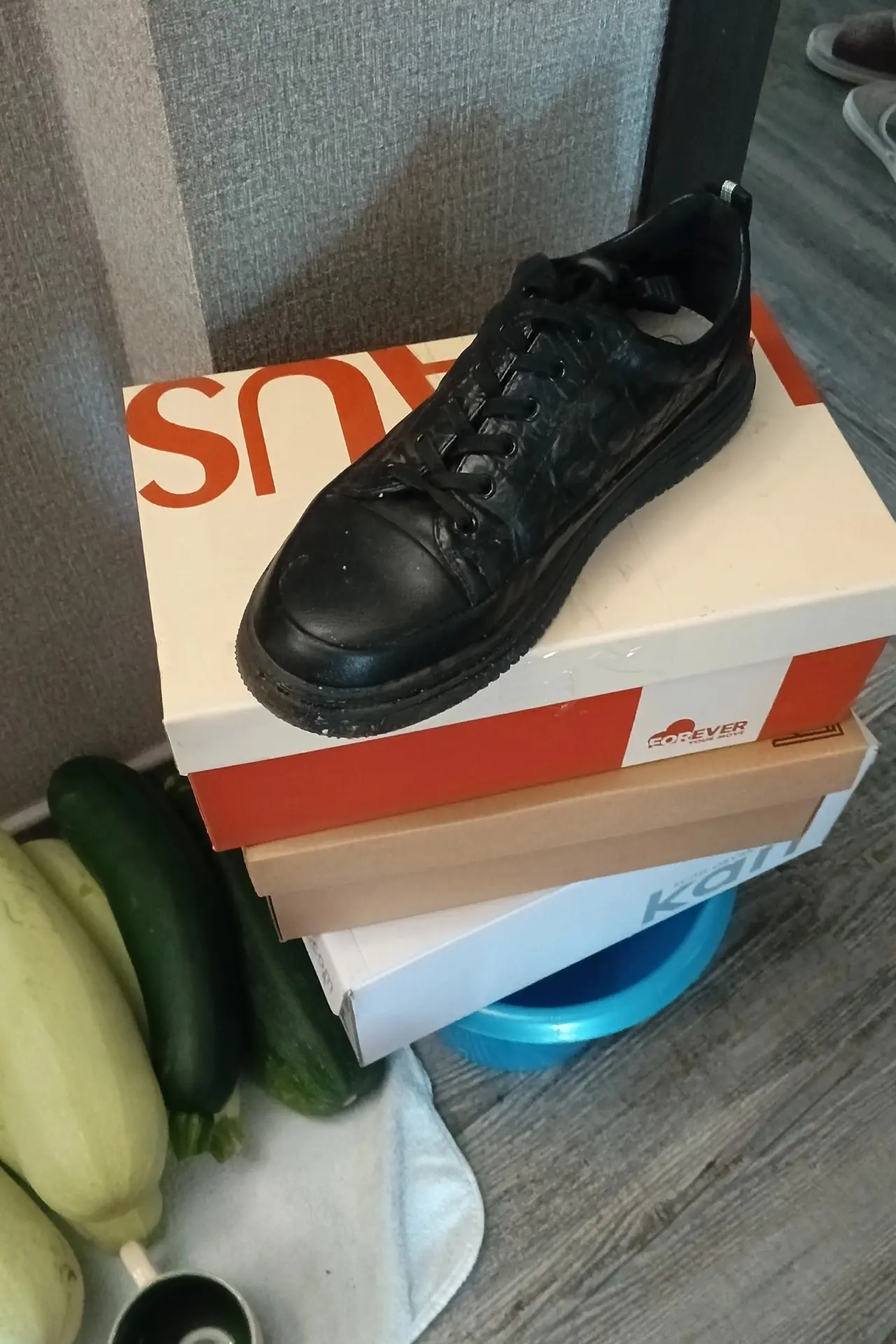 Отдам даром 39 размер.