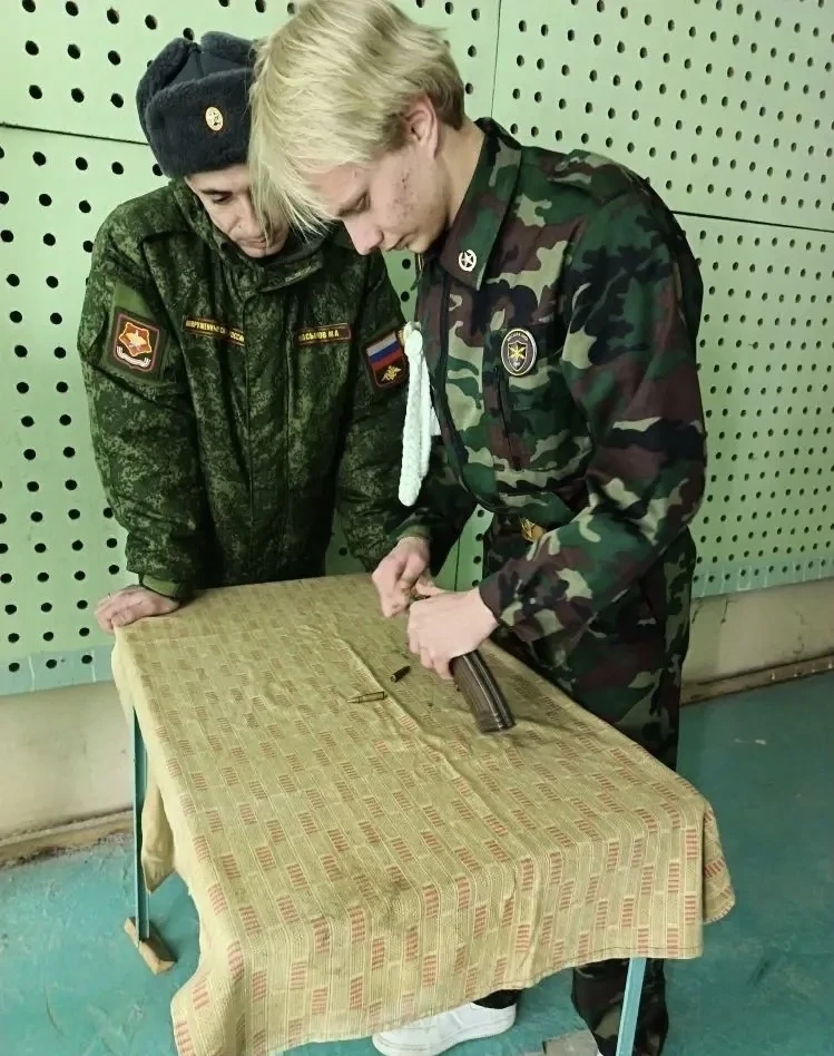 А ну-ка, парни!💪  18 февраля на базе «Сармат» проходили отборочные соревнования среди техникумов Оре
