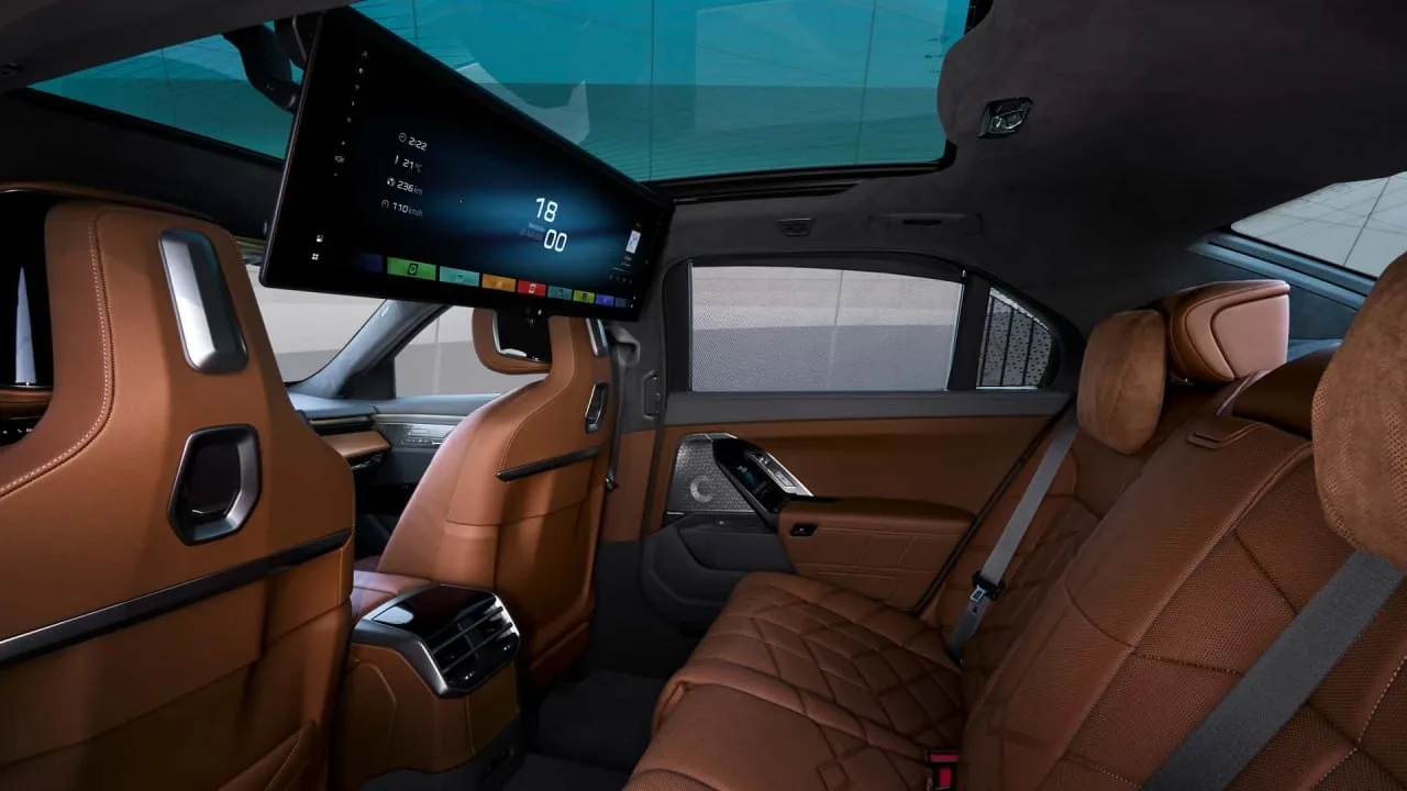 BMW показала новую «семёрку» с элементами стиля Neue Klasse. Как вам?   По движкам будут как гибриды
