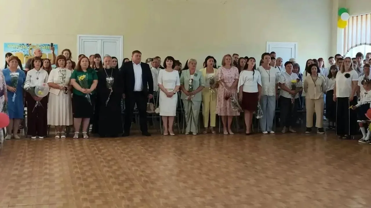 В школах Темрюкского района прошли торжественные линейки, посвященные Дню знаний