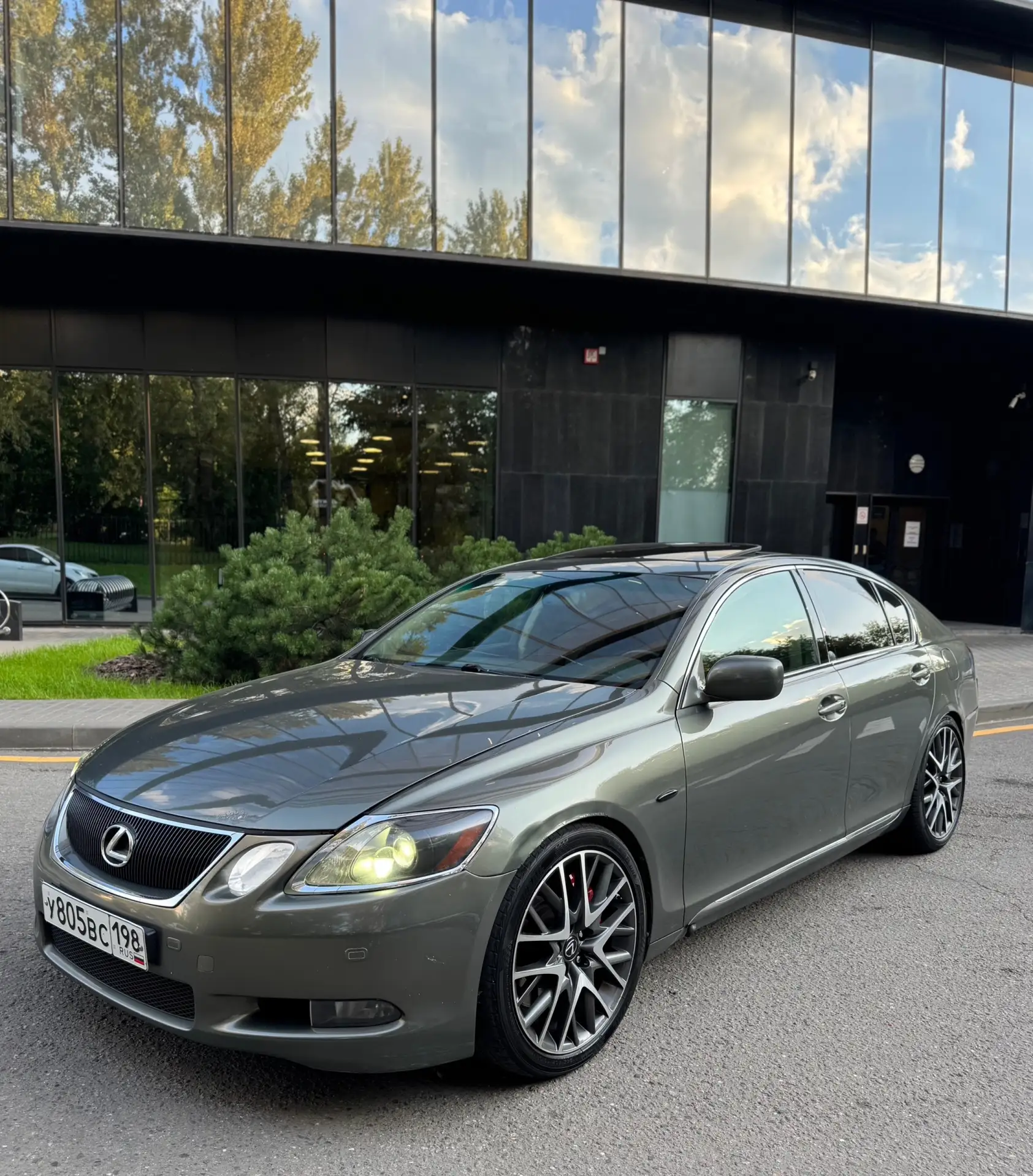 Lexus GS460
Двигатель: 4.6 1UR-FSE (390 лс)
Год: 2005
Документы: СТС, ПТС. Документы чистые, без штр