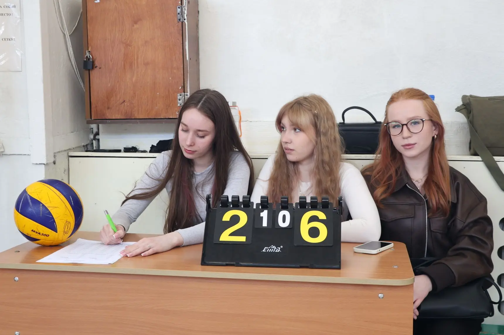 🏐 Кубок ректора СахГУ: подведены итоги турнира по волейболу!  На прошлой неделе мы узнали, какая ком