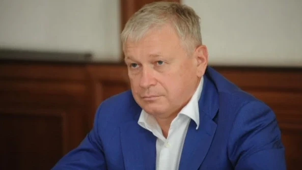 Путин наградил орденом главу федерации гребли Алтайского края 

Президент РФ Владимир Путин подписал