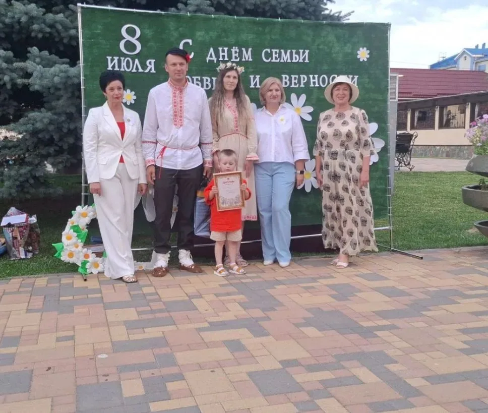 8 июля в нашем городе прошел семейный фестиваль-конкурс национальных костюмов «Этно-Моз...