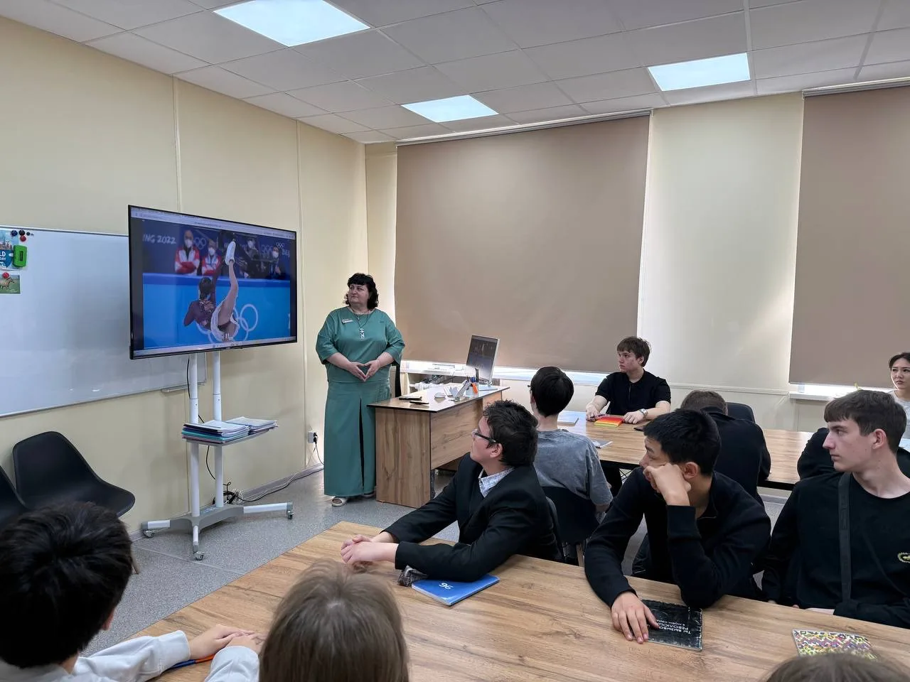 🧠 Новая неделя   Неделя в #Академия_сервиса традиционно началась с #разговорыоважном. На этот раз го