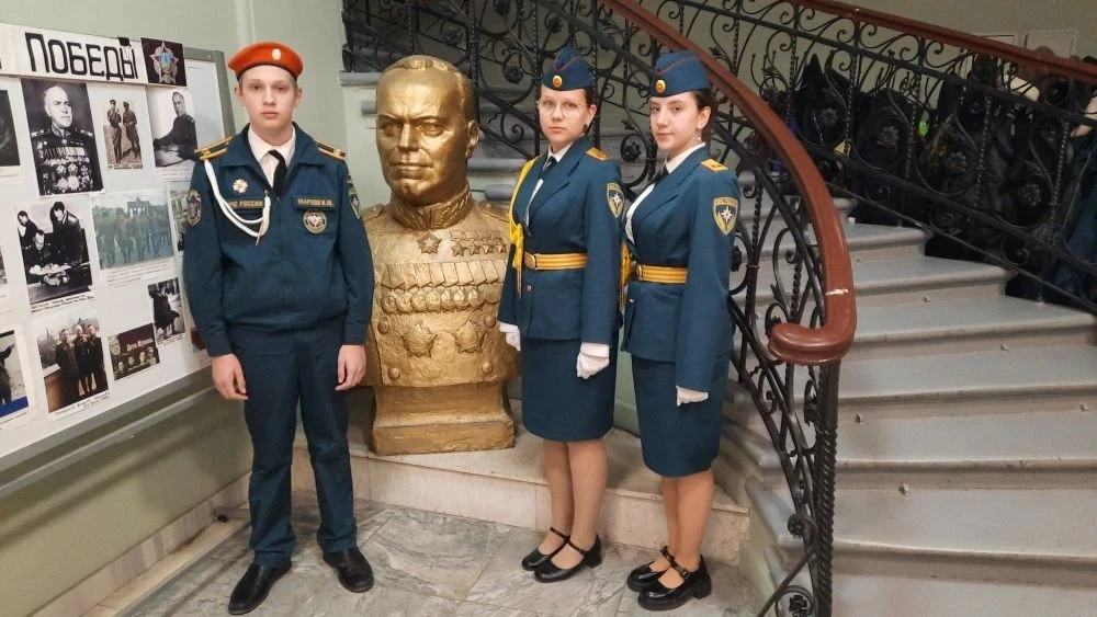 🥇 Наши кадеты — лучшие в Санкт-Петербурге! На региональных лично-командных соревнованиях по «Стрелко