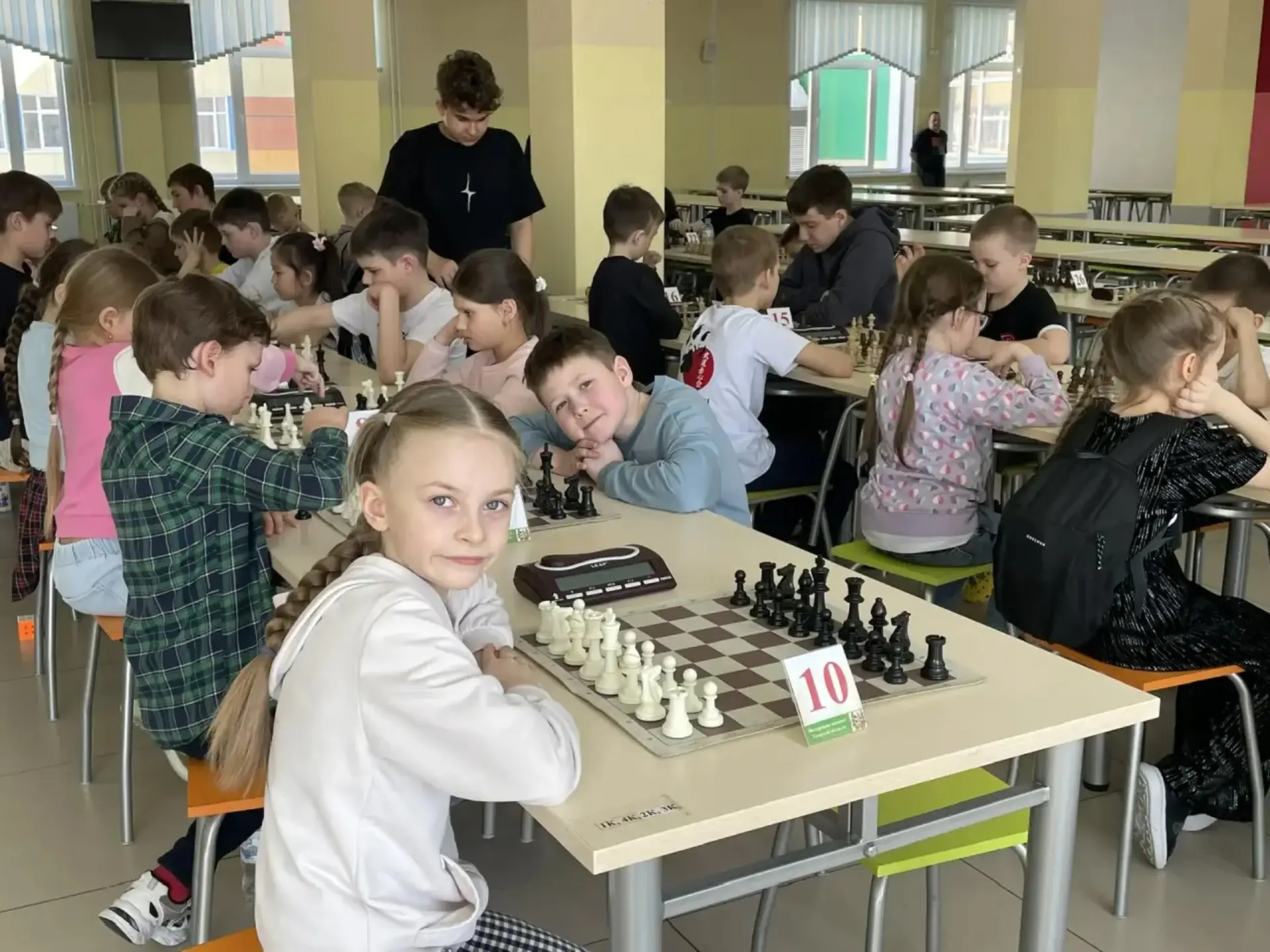 Уважаемые родители, коллеги и ребята!  Сегодня в нашей школе прошёл настоящий праздник интеллекта - 