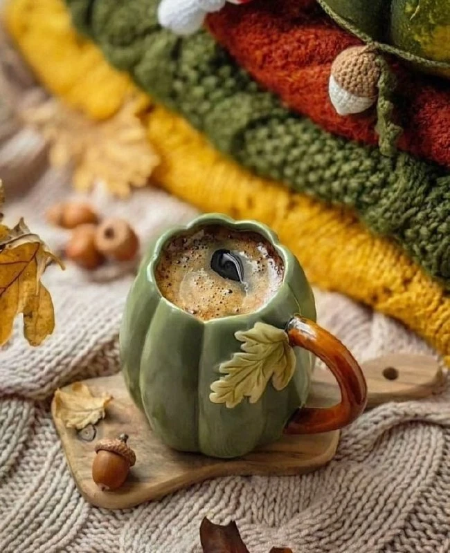 🍂☕️ Горчинка кофе в утре октября,