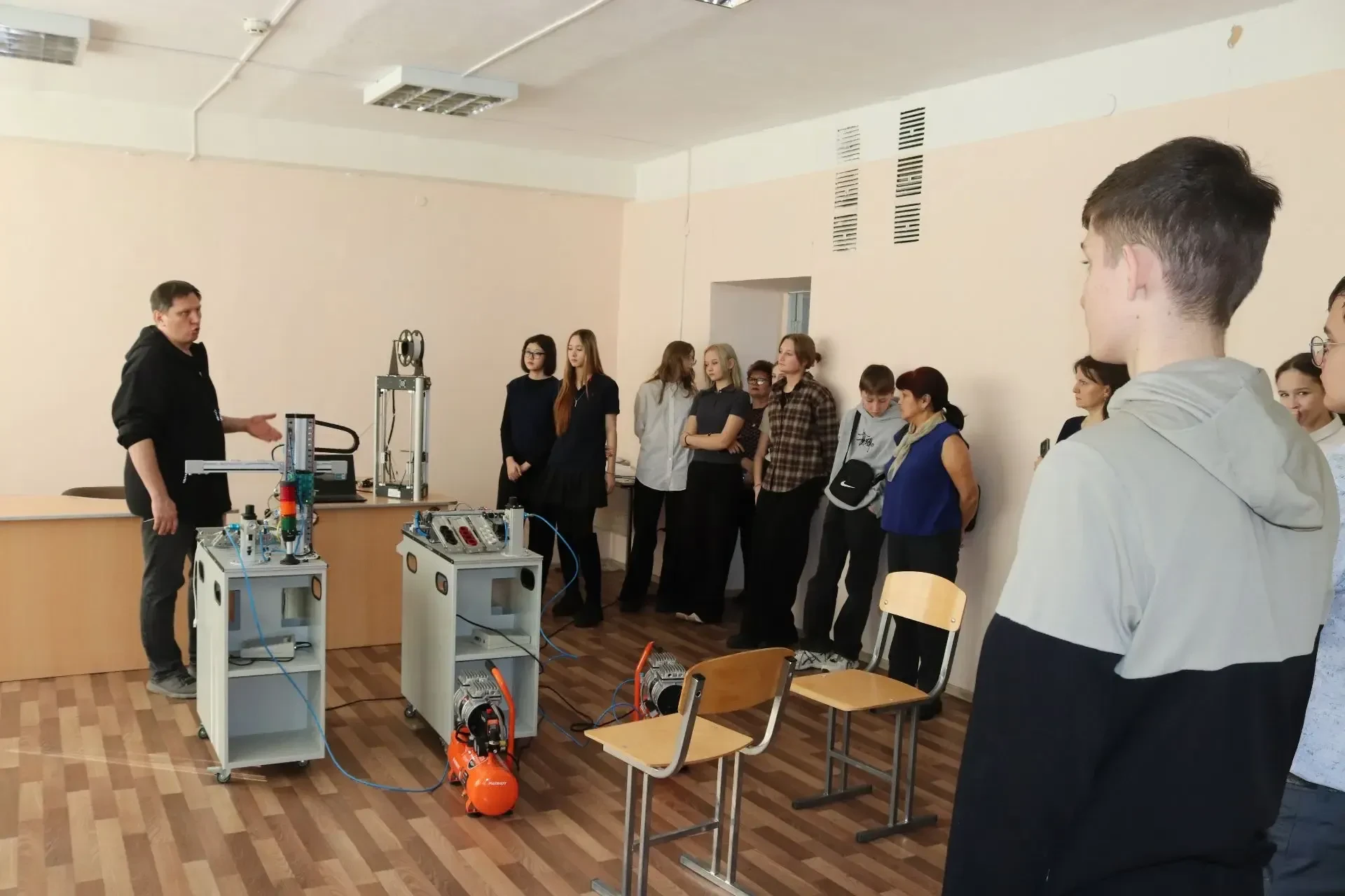 "Билет в будущее" Практико-ориентированный модуль. День открытых дверей в ИТТриС.   Обучающиеся 8-9 