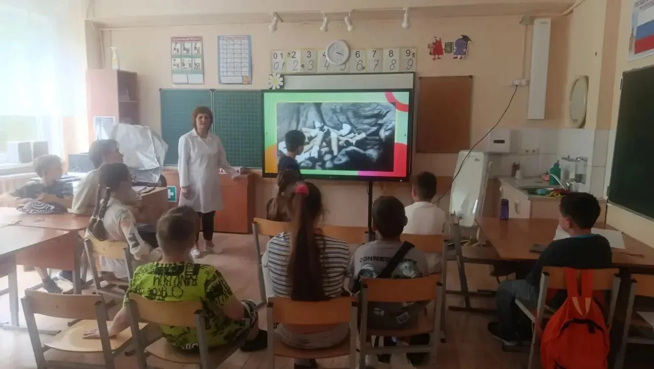 В нашем лагере прошло профилактическое занятие на тему здорового образа жизни. Занятие провела медсе