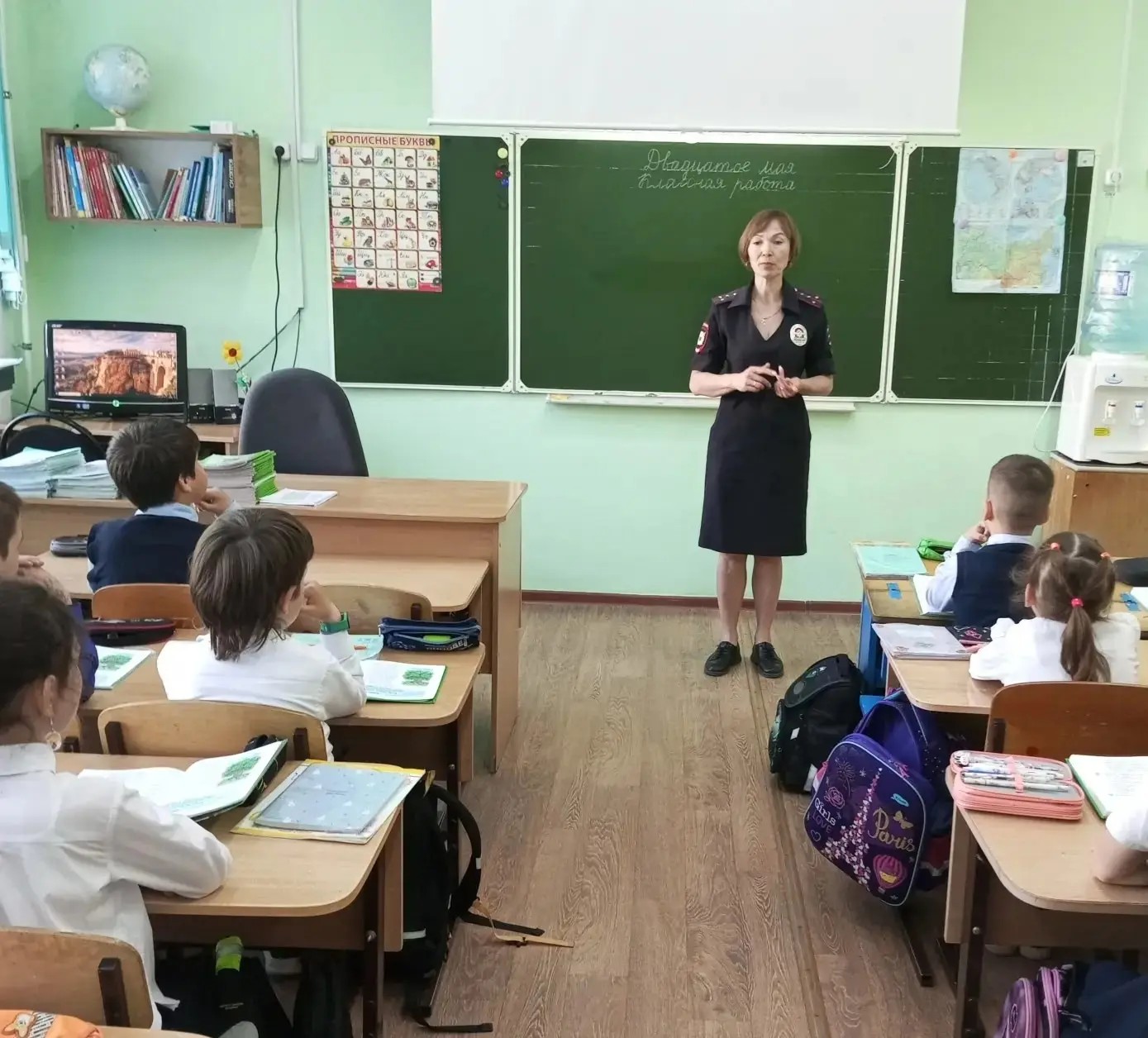 В преддверии летних каникул инспектор ПДН Никитина Марина Демьяновна провела с учащимис...