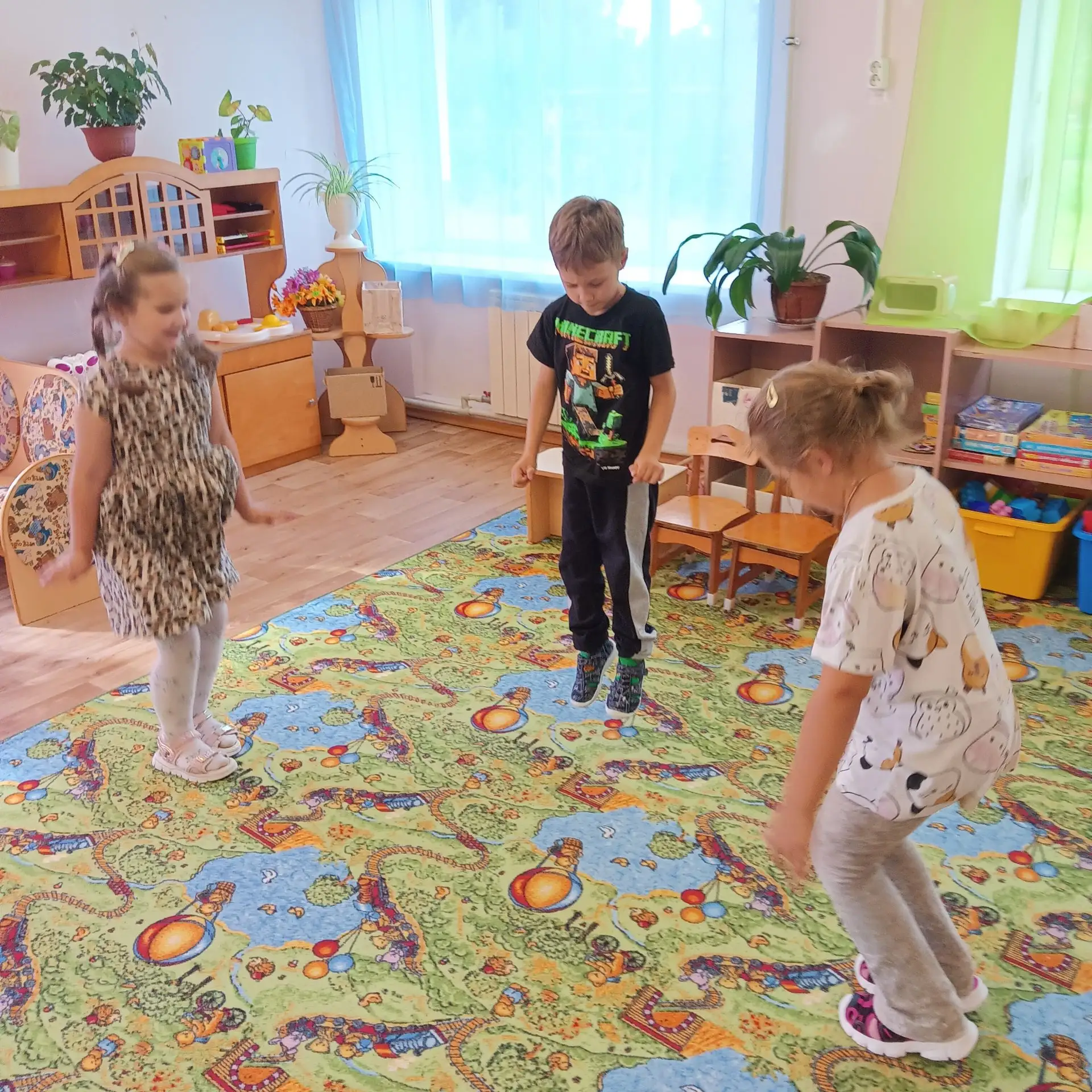 Физкультминутка "Зайка".