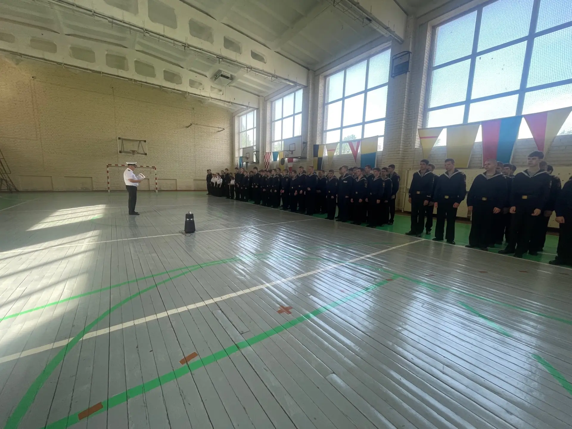 Торжественное построение курсантов в преддверии Дня России

Сегодня, в преддверии Дня России, в Бело