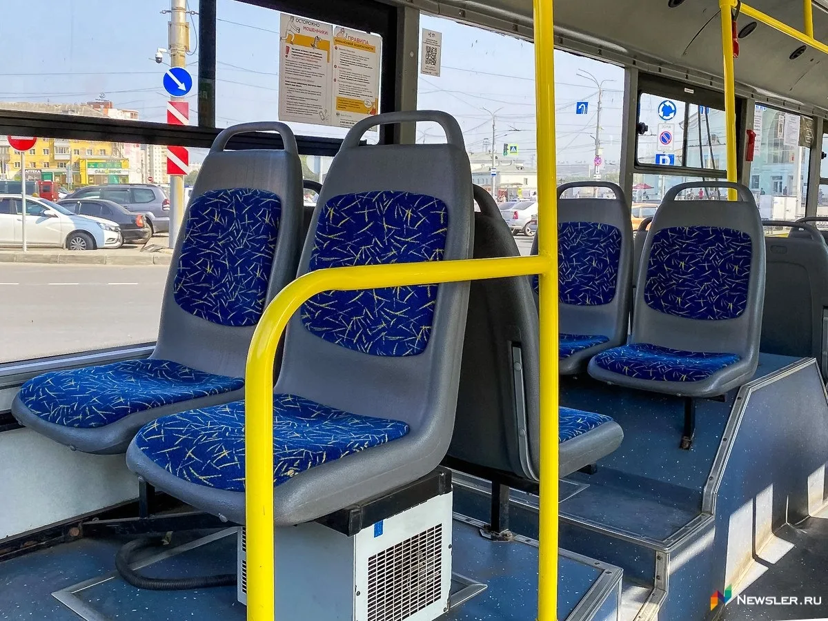 🔍 В Кирове проверили автобусы — нашли курящих водителей и высадку в неположенных местах