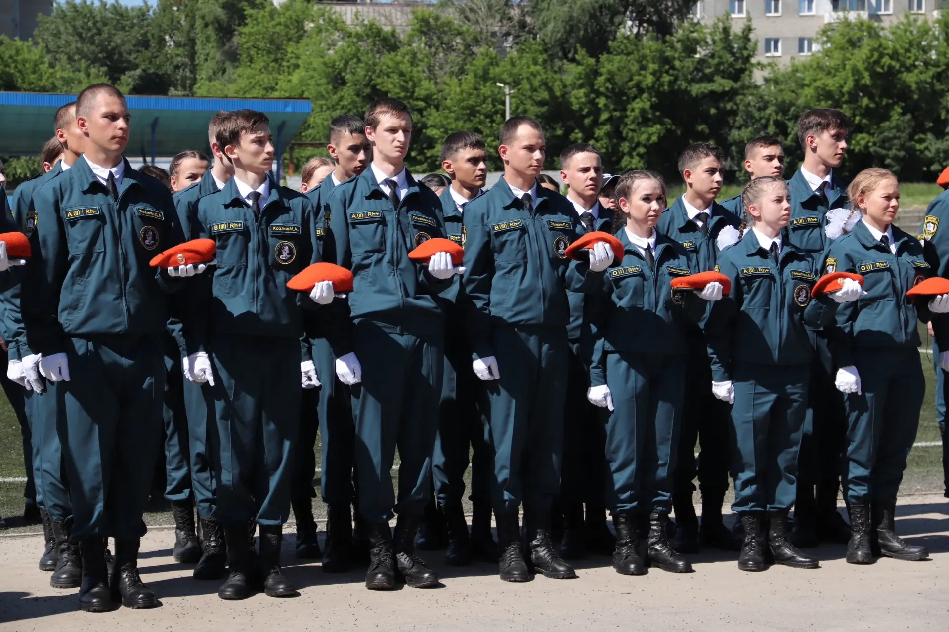 🚒 Клятва, произнесённая сердцем

В преддверии Дня России на стадионе «Сокол» первокурсники отделени
