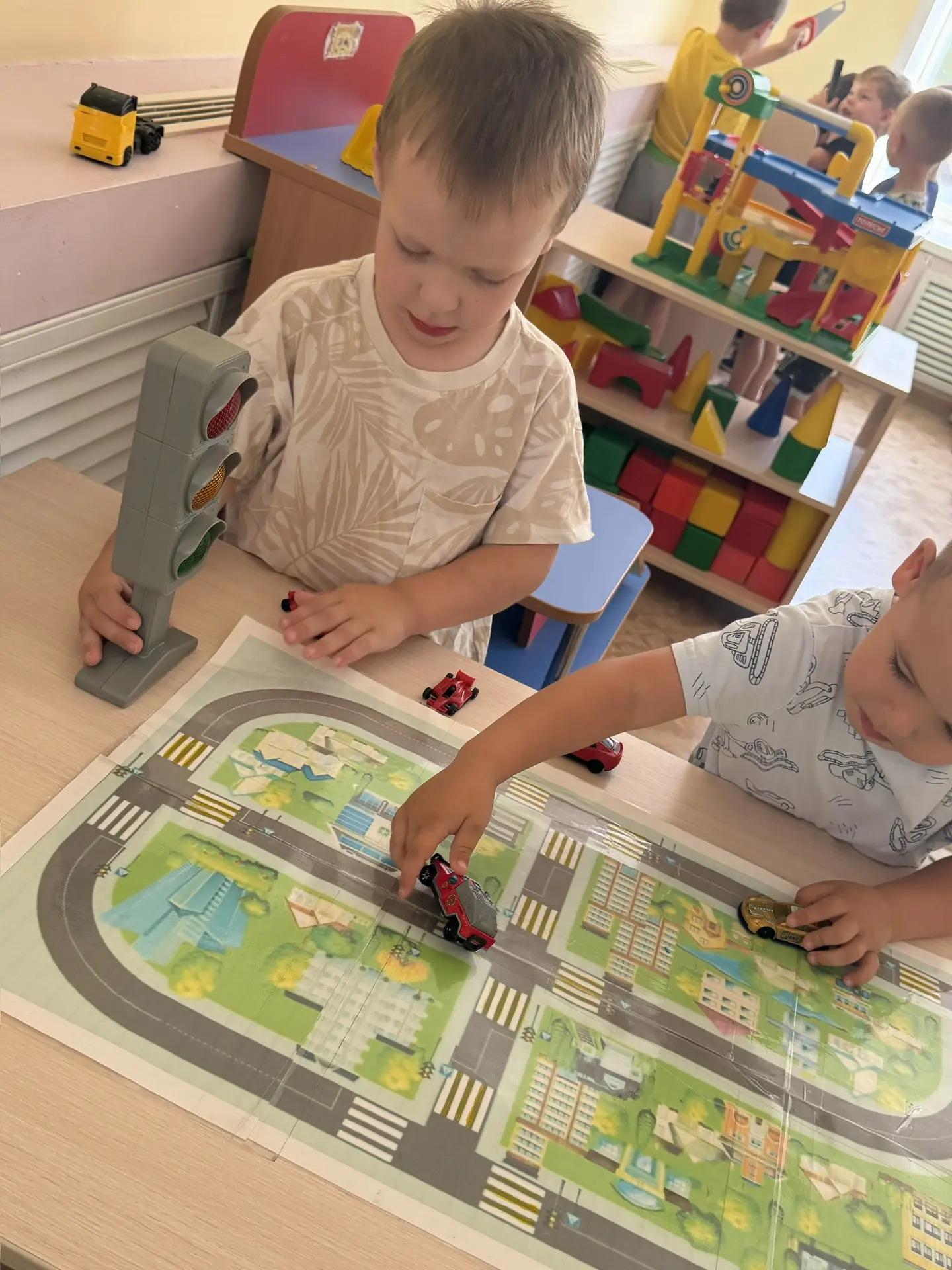 🎉 5 августа — Международный день светофора! 🎉