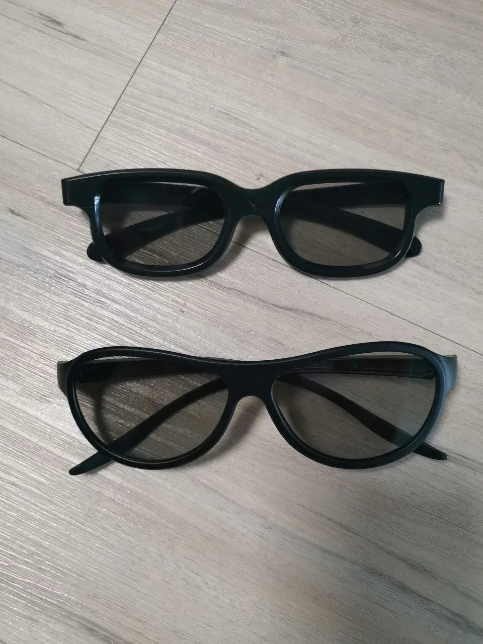 Наша цена 200 рублей
за штуку
3D очки для кинотеатров и телевизоров LG

#техника@kupite_deshevle 
#п