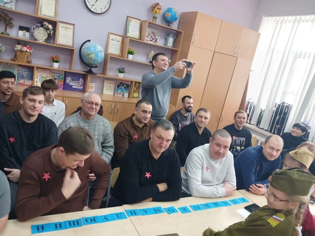 🎉В преддверии Дня защитника Отечества в 1Б классе прошел замечательный праздник, посвящённый этому д