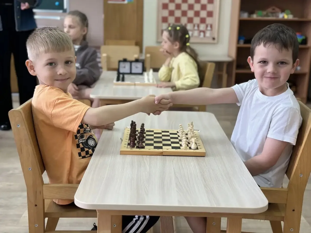 Шахматный турнир в Кораблике🏆
В нашем саду прошёл шахматный турнир среди воспитанников подготовител