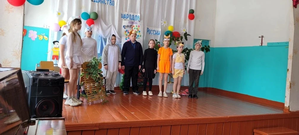 Восемнадцатого марта, в рамках насыщенной  предметной недели начальной школы, учащиеся ...