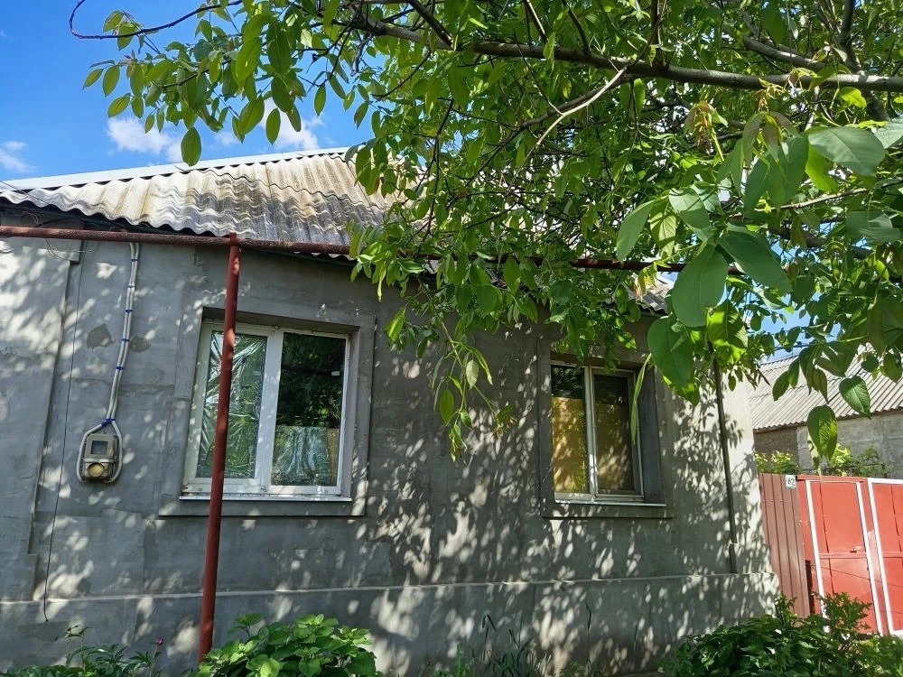 Продаётся дом в пгт Георгиевка. 🏡 ЛНР,Лутугинского района.Общая площадь дома-62 м. кв....