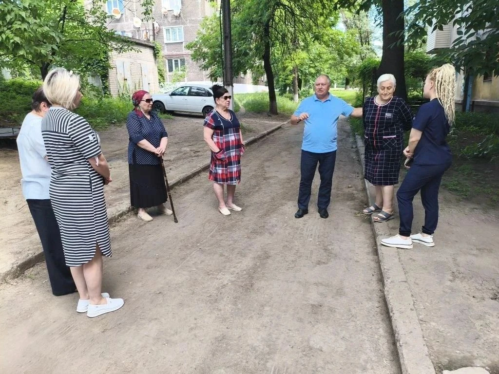 ➡️Встреча с населением

18 июня заместитель главы администрации муниципального образования городског