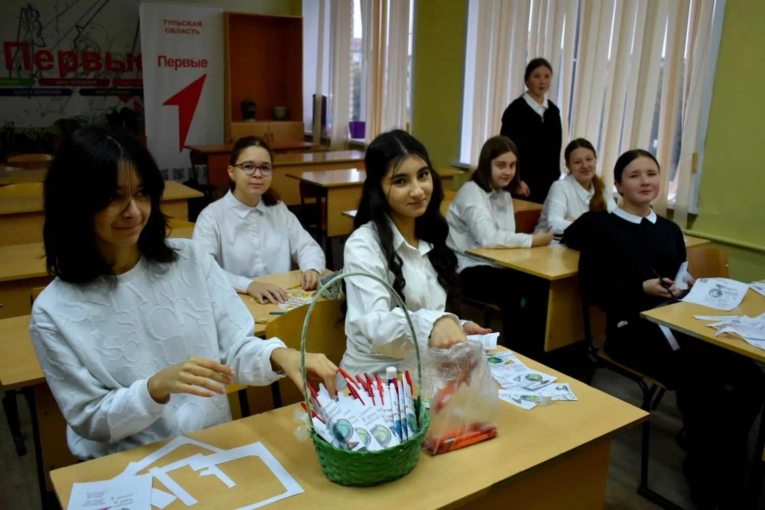 ✨ Вот так ярко ученики сегодня поздравляли любимых педагогов! ✨