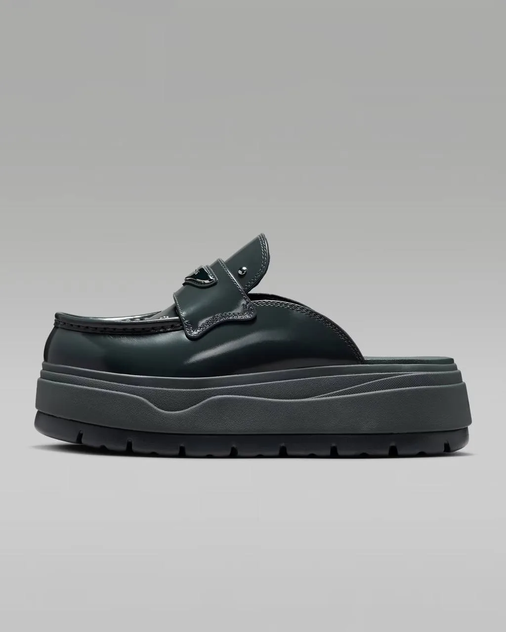 ⭐️Extra -20% на Nike.com (США) 

Air Jordan Mule

Зеленые:
= 10 640 ₽🔥+ доставка в Россию 

Белые и