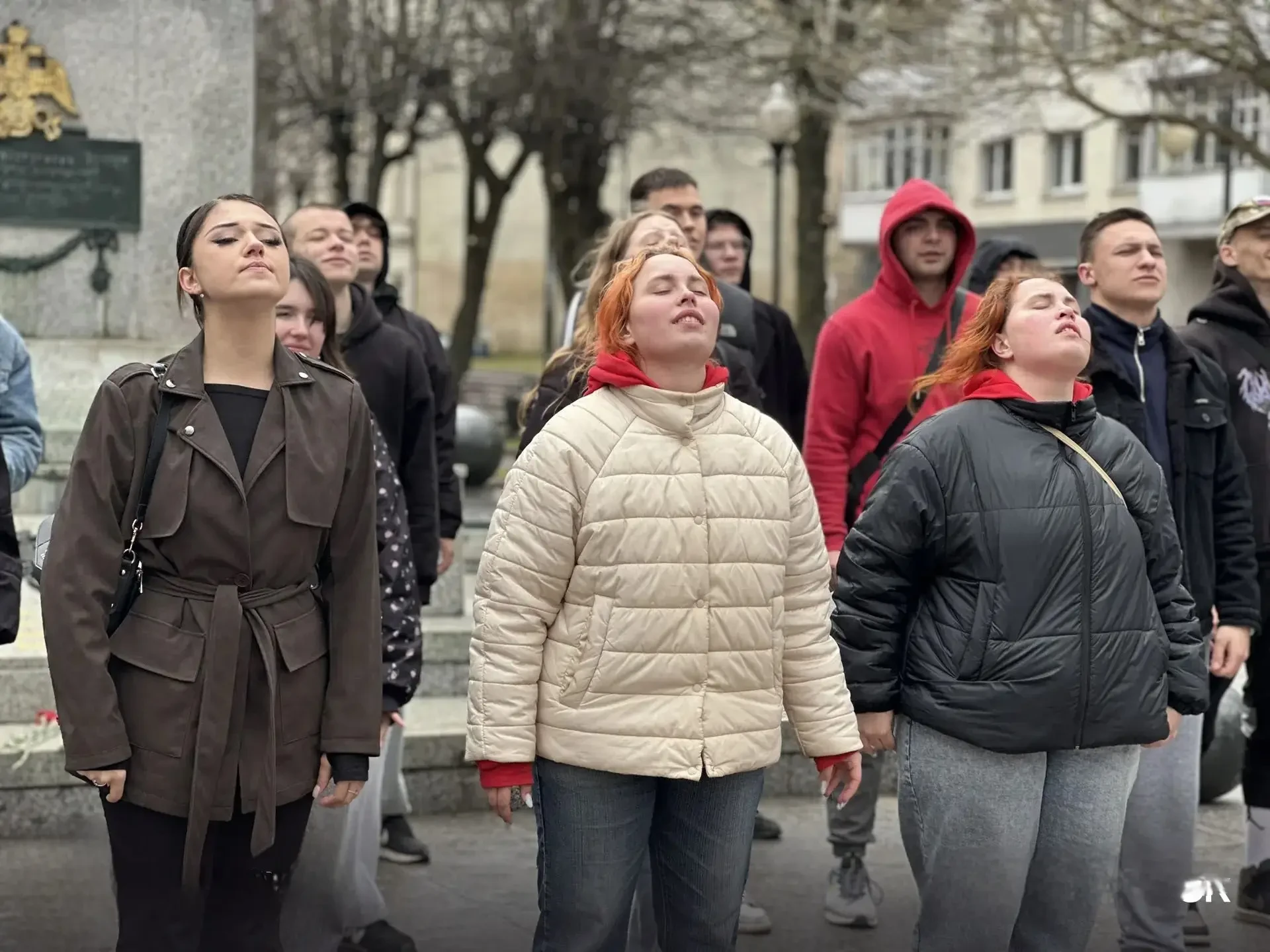 Черняховск зарядился здоровьем: Массовая зарядка и мобильный медкомплекс объединили горожан  В Черня