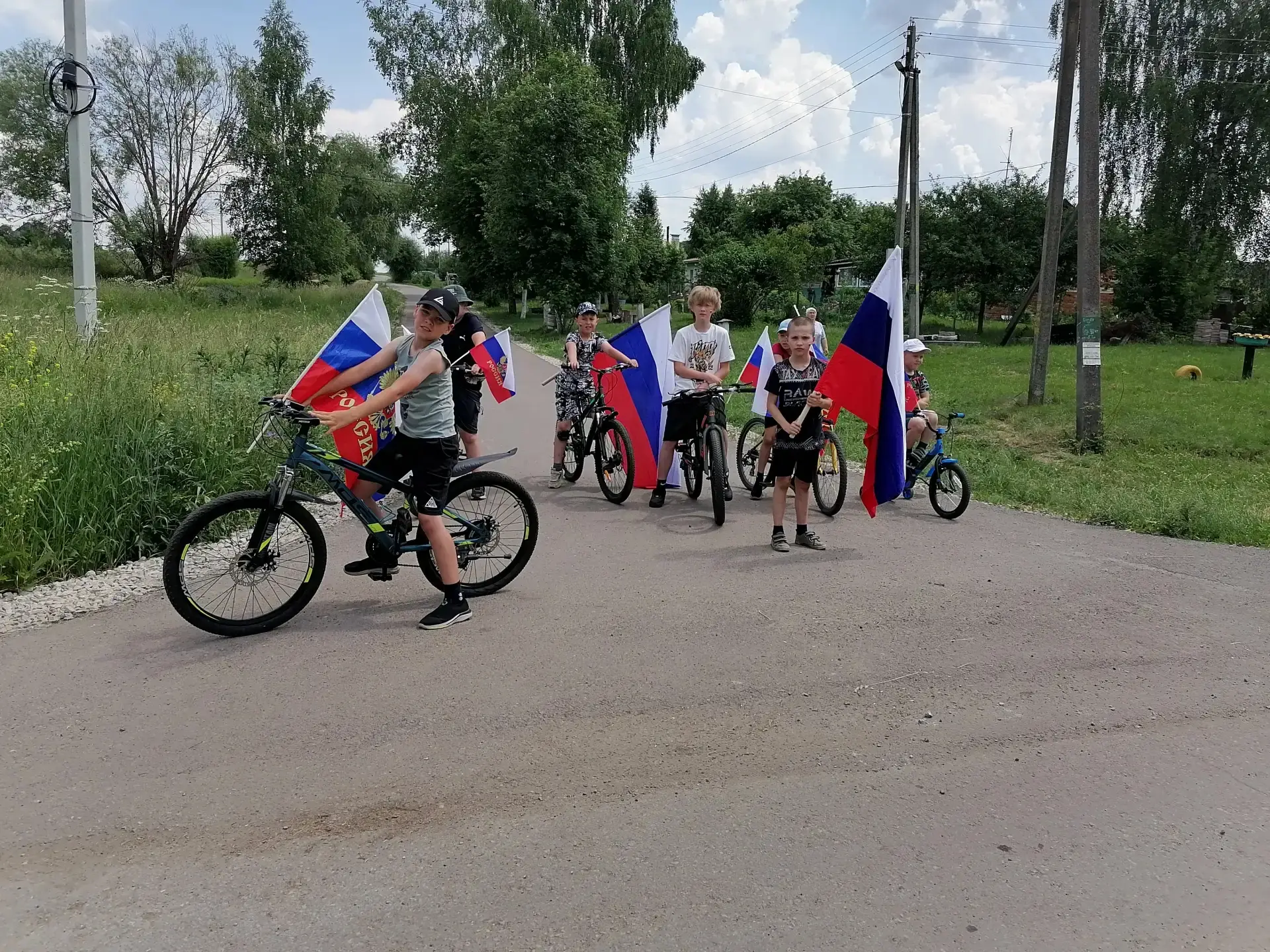 В Молчановской сельской библиотеке клубные работники и библиотекарь провели познавательное мероприят