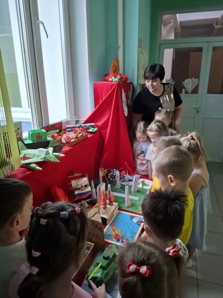 🌟 В детском саду прошла трогательная и яркая выставка, посвящённая Дню Победы! Главным...