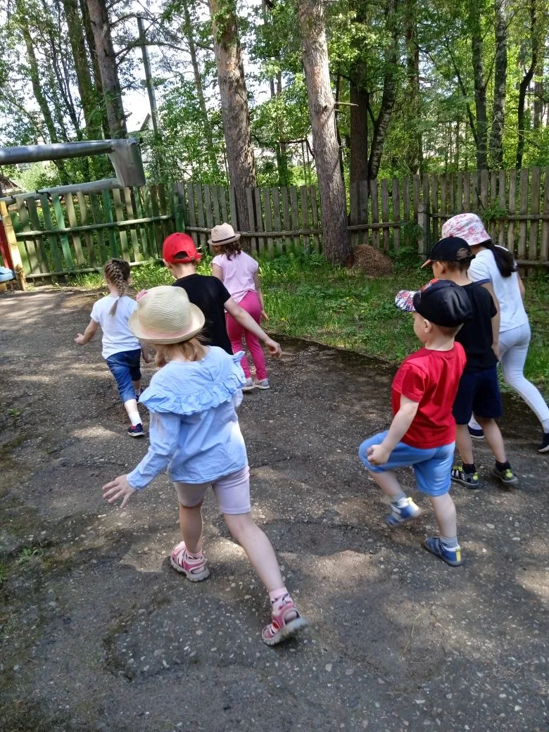 Доп образование "Играем вместе" с детьми 4-6 лет. Тропа муравья. Поиграли в игры с зада...