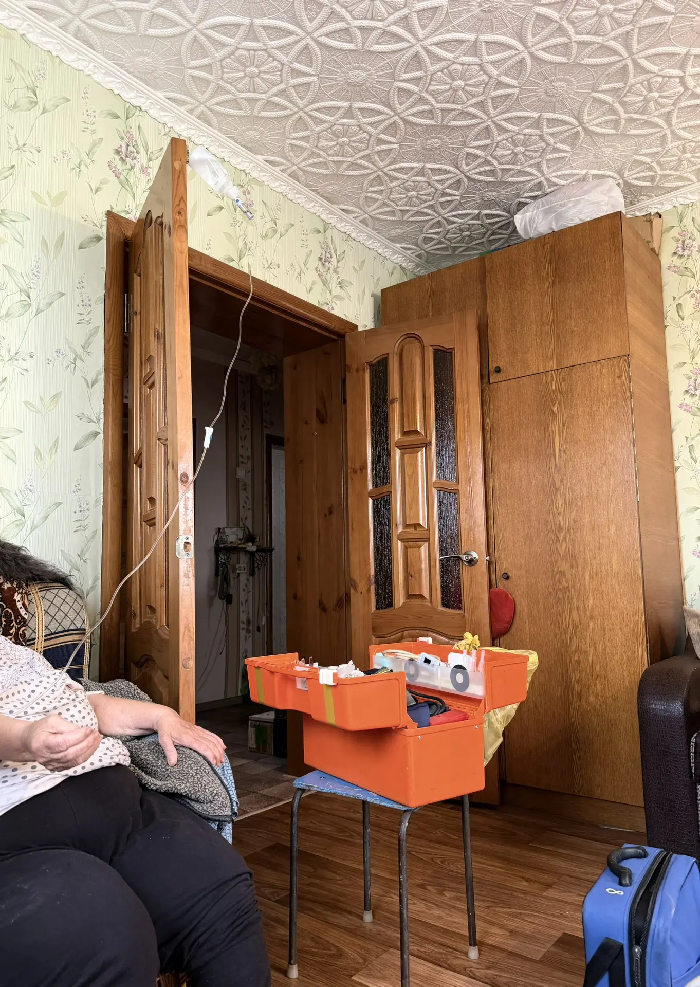 Сижу капаю бабулю с нарушением ритма.