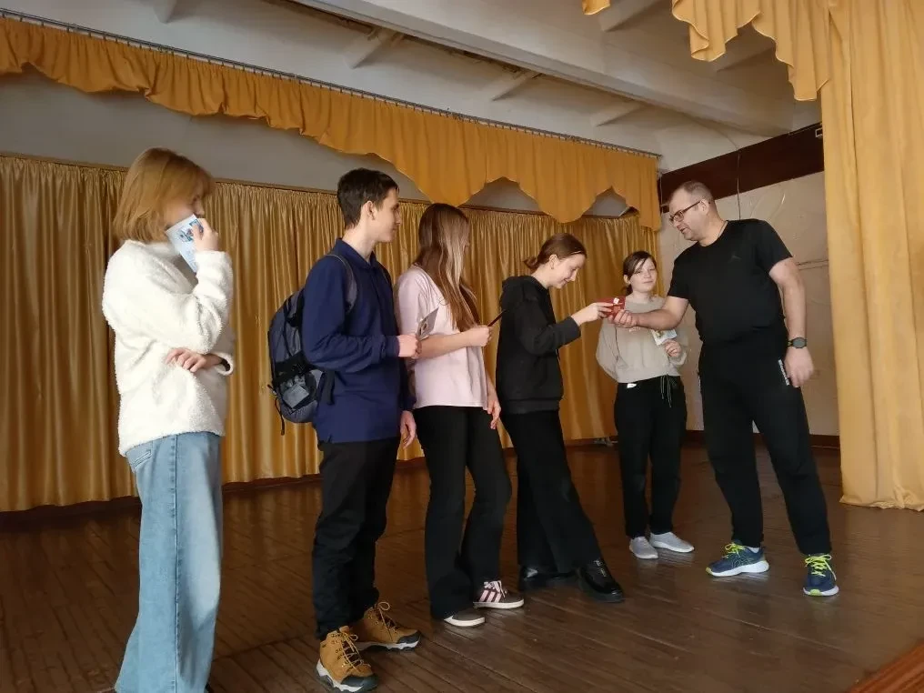 В нашей школе событие — торжественное вручение знаков отличия ВФСК ГТО!