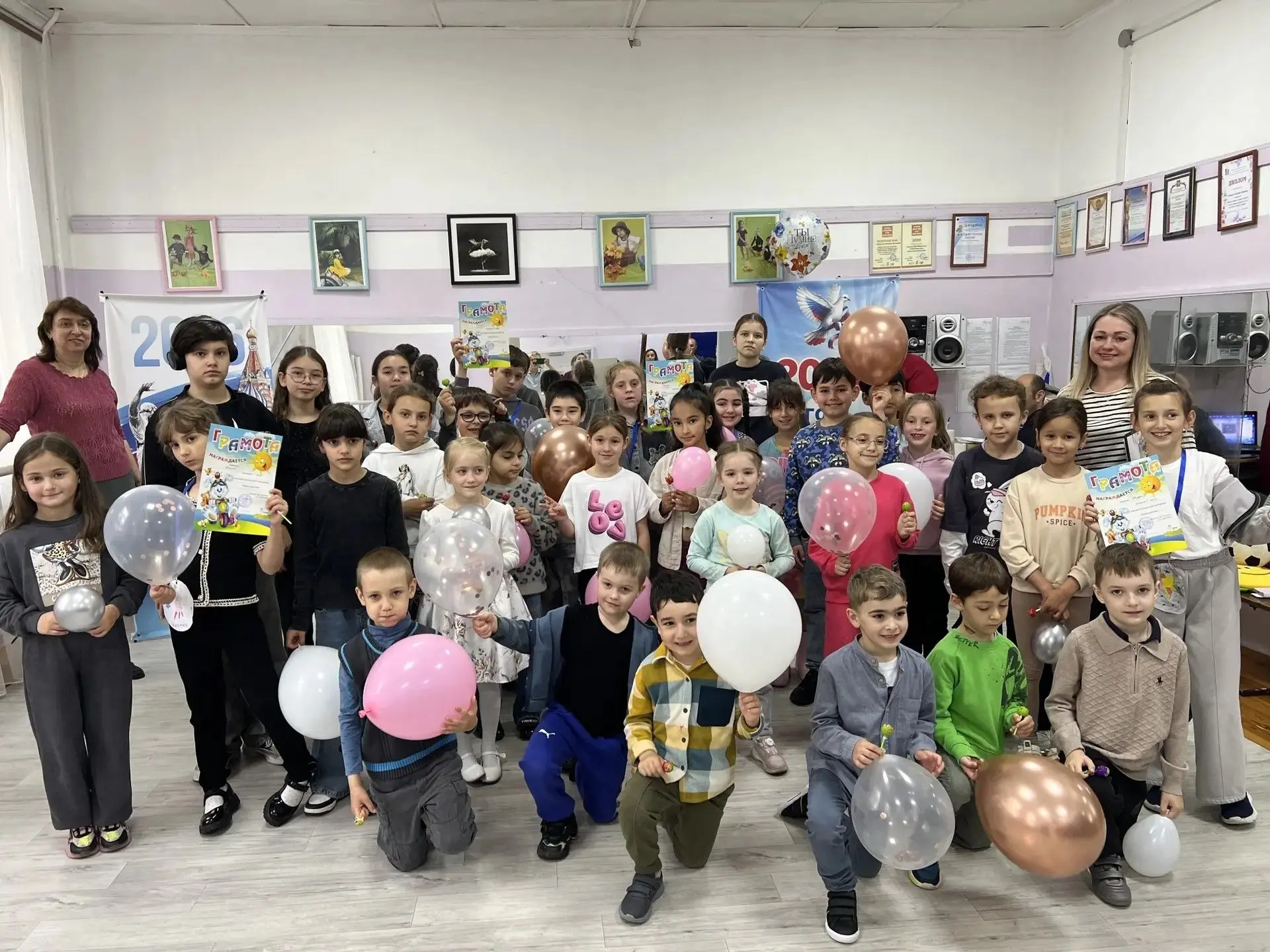 1 ИЮНЯ — ДЕНЬ ЗАЩИТЫ ДЕТЕЙ!👫

Это не просто дата в календаре, а настоящий праздник детства, улыбок 