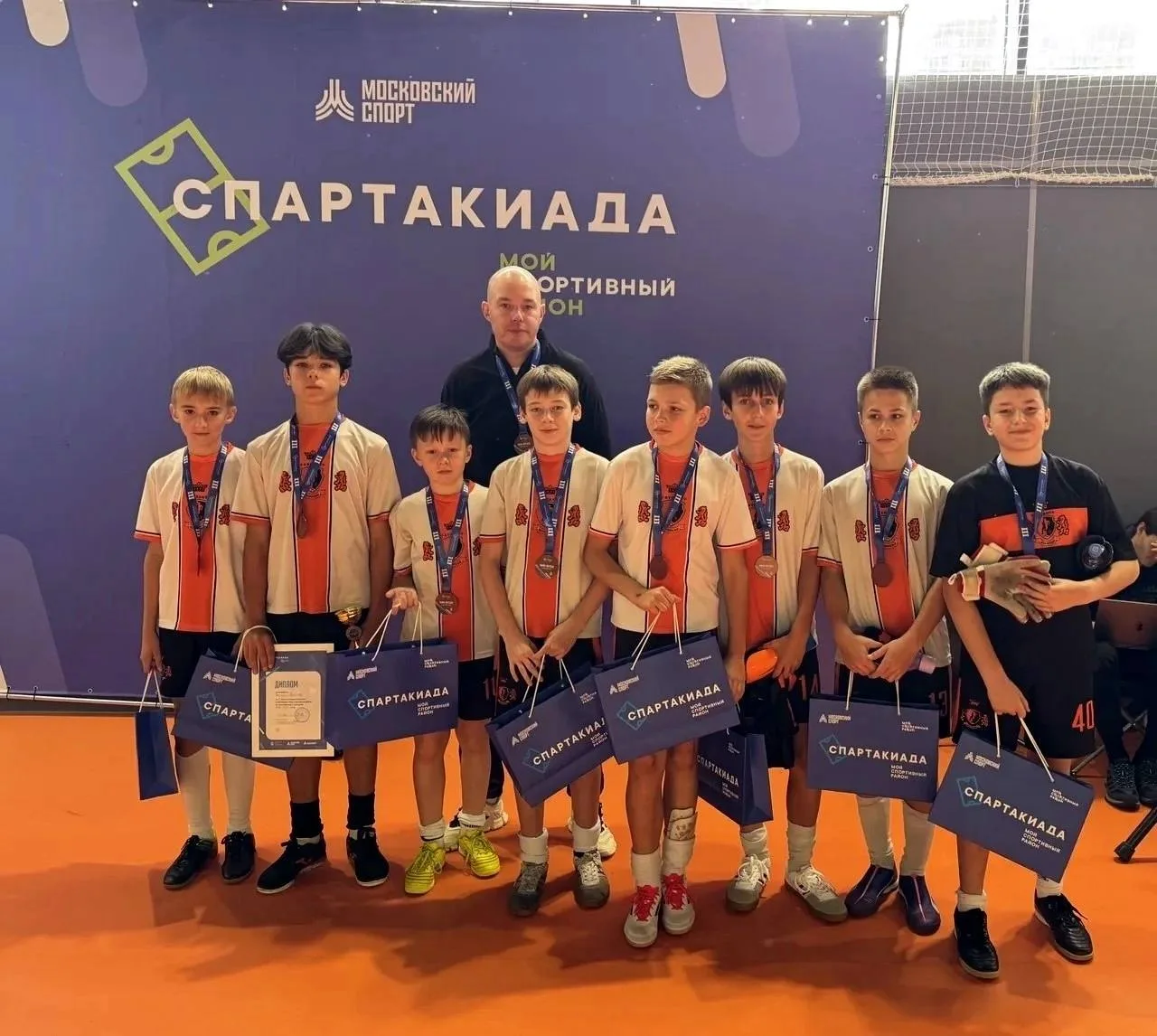⚽ Футболисты из Ясенево завоевали три комплекта наград
