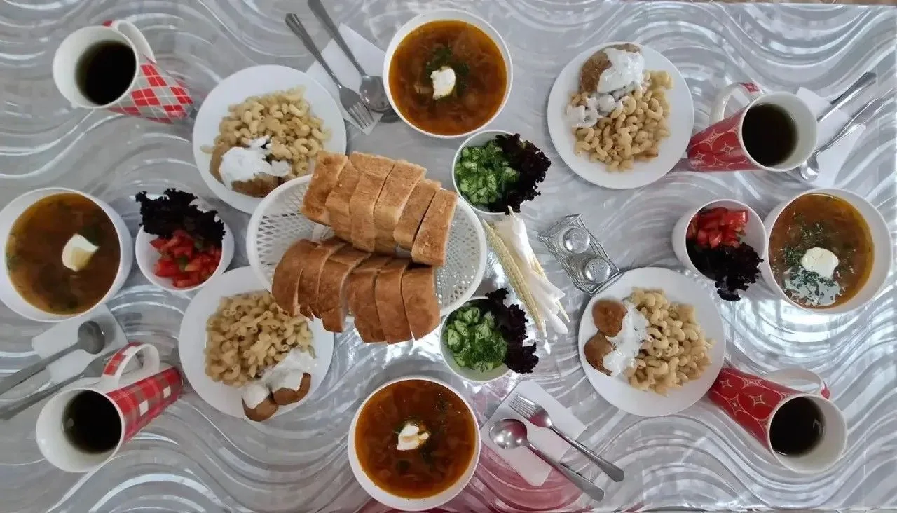 📢ДЕНЬ ВТОРОЙ. ГОВОРИМ О ПИТАНИИ С ДУШОЙ 🍽️🏡Сегодня наш собеседник — человек, который знает о кухн