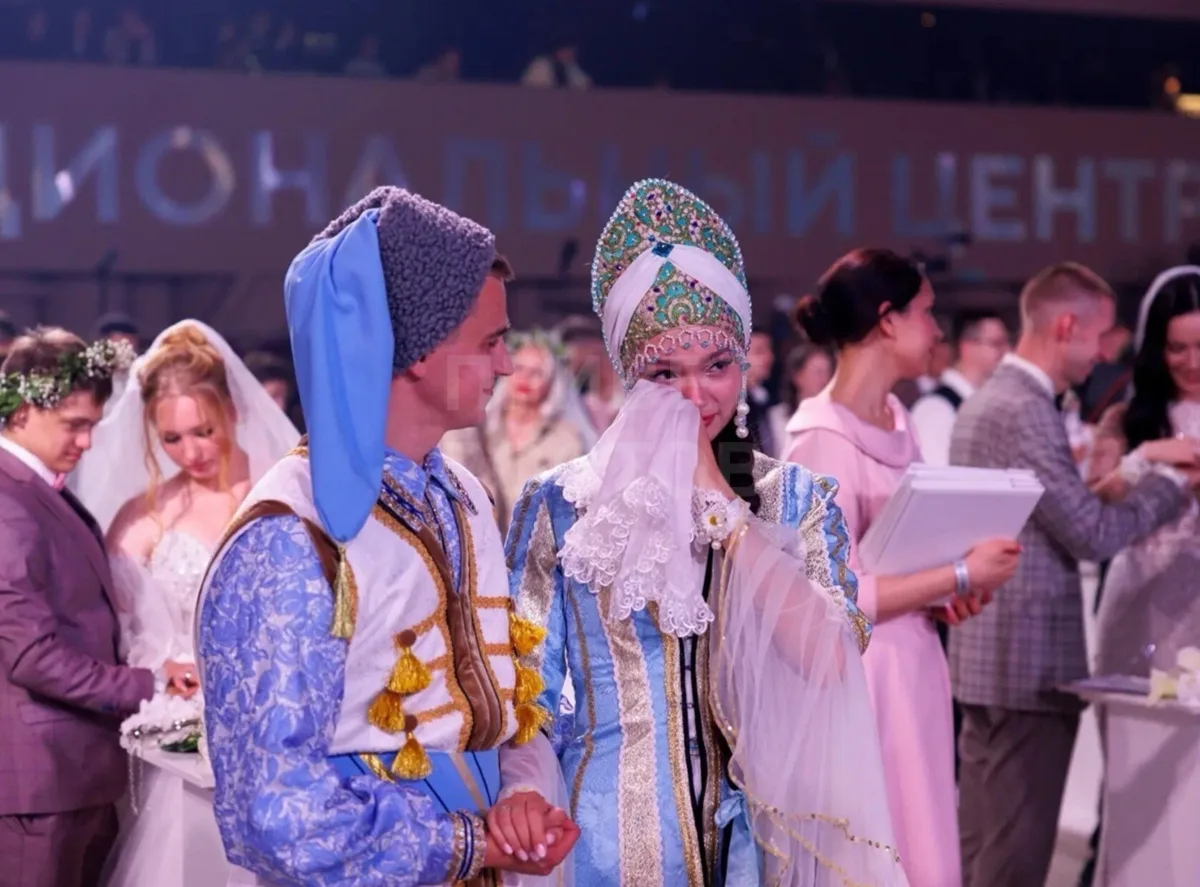 Ростовская пара заключила брак на Всероссийском свадебном фестивале!