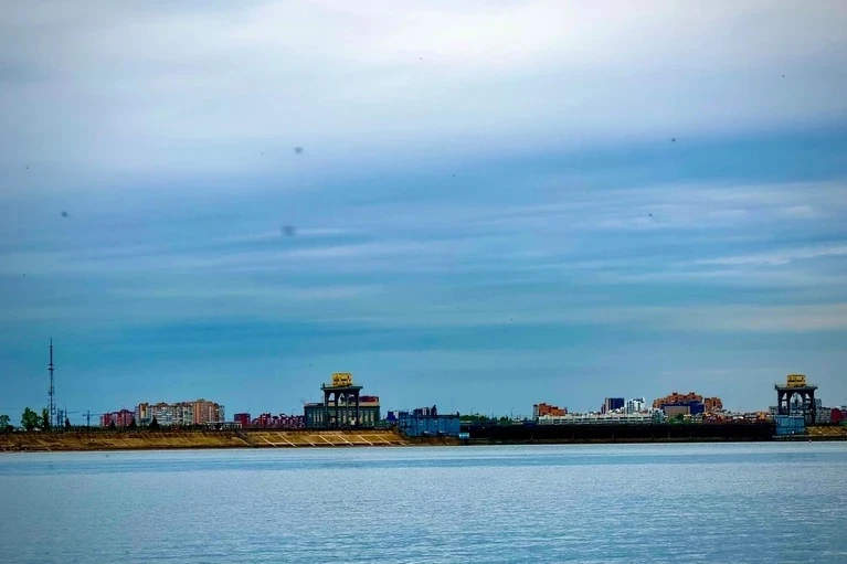 Доброе утро, Иркутск 🌤️

Сегодня в городе потеплеет всего до +16 градусов, пройдет небольшой дождь.