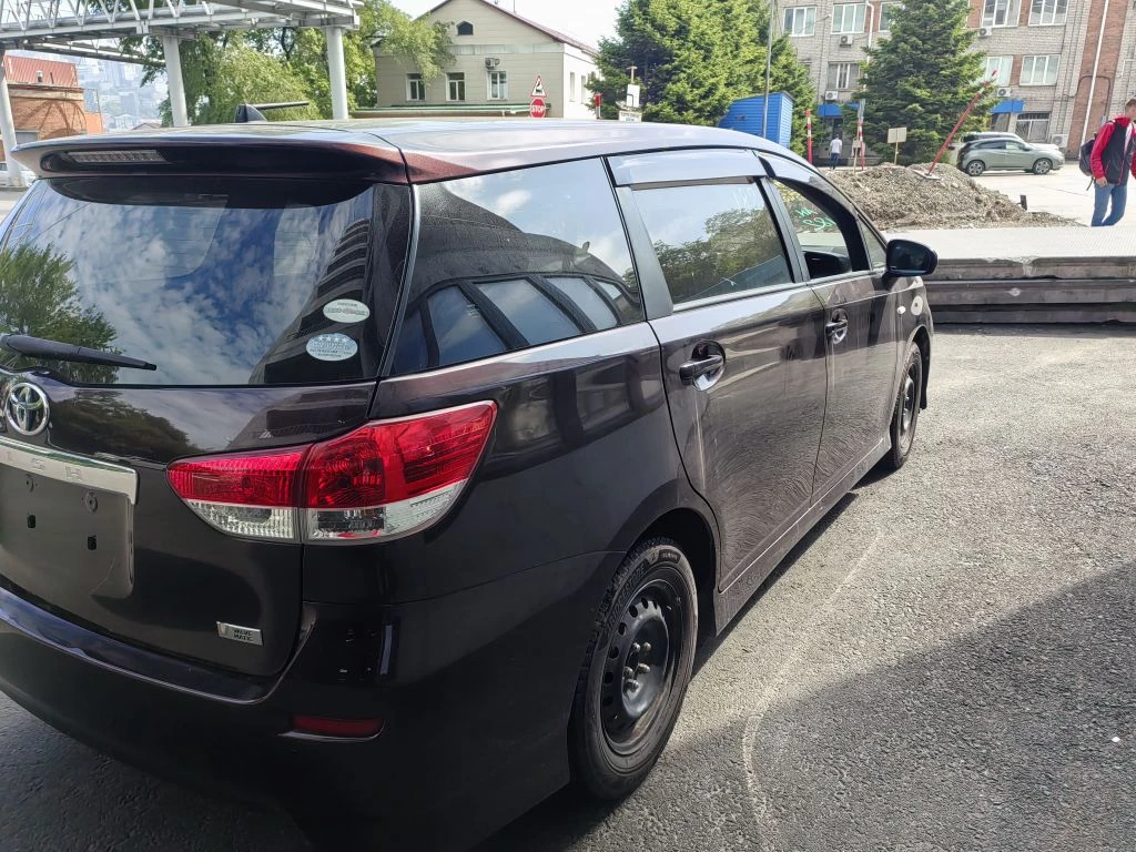 Поздравляем нашего клиента из г. Уссурийска с прибытием автомобиля Toyota Wish 2012 год...