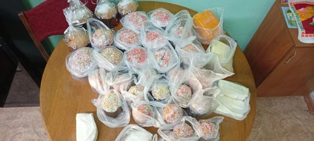 ООО "Агробизнес" поздравило подопечных Владимиро-Ильинского гериатрического пансионата ...
