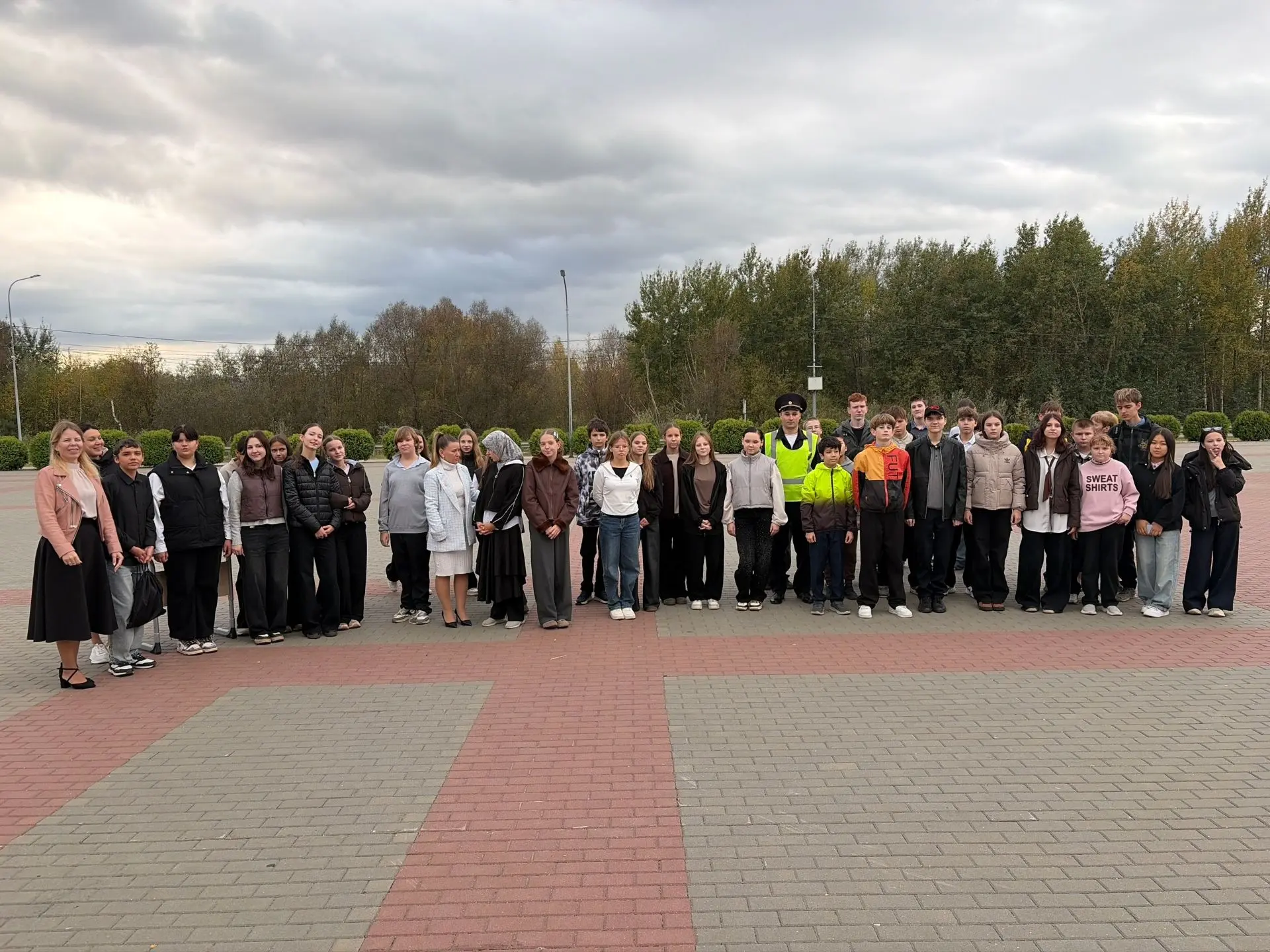 Молодежный центр «Пересвет» провел для учащихся нашей школы города Бор увлекательную кв...
