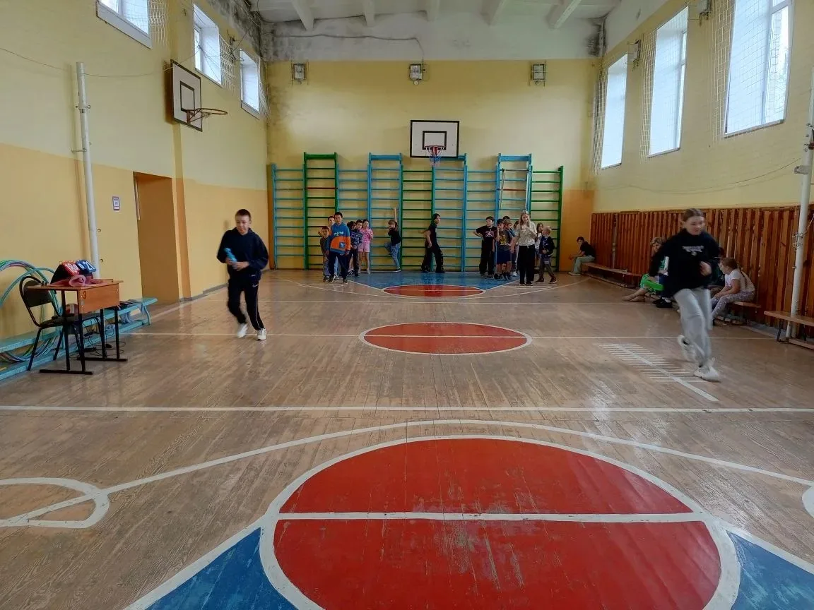 В рамках летнего лагеря сегодня прошла игра "Один за всех и все за одного", в которой ребята состяза