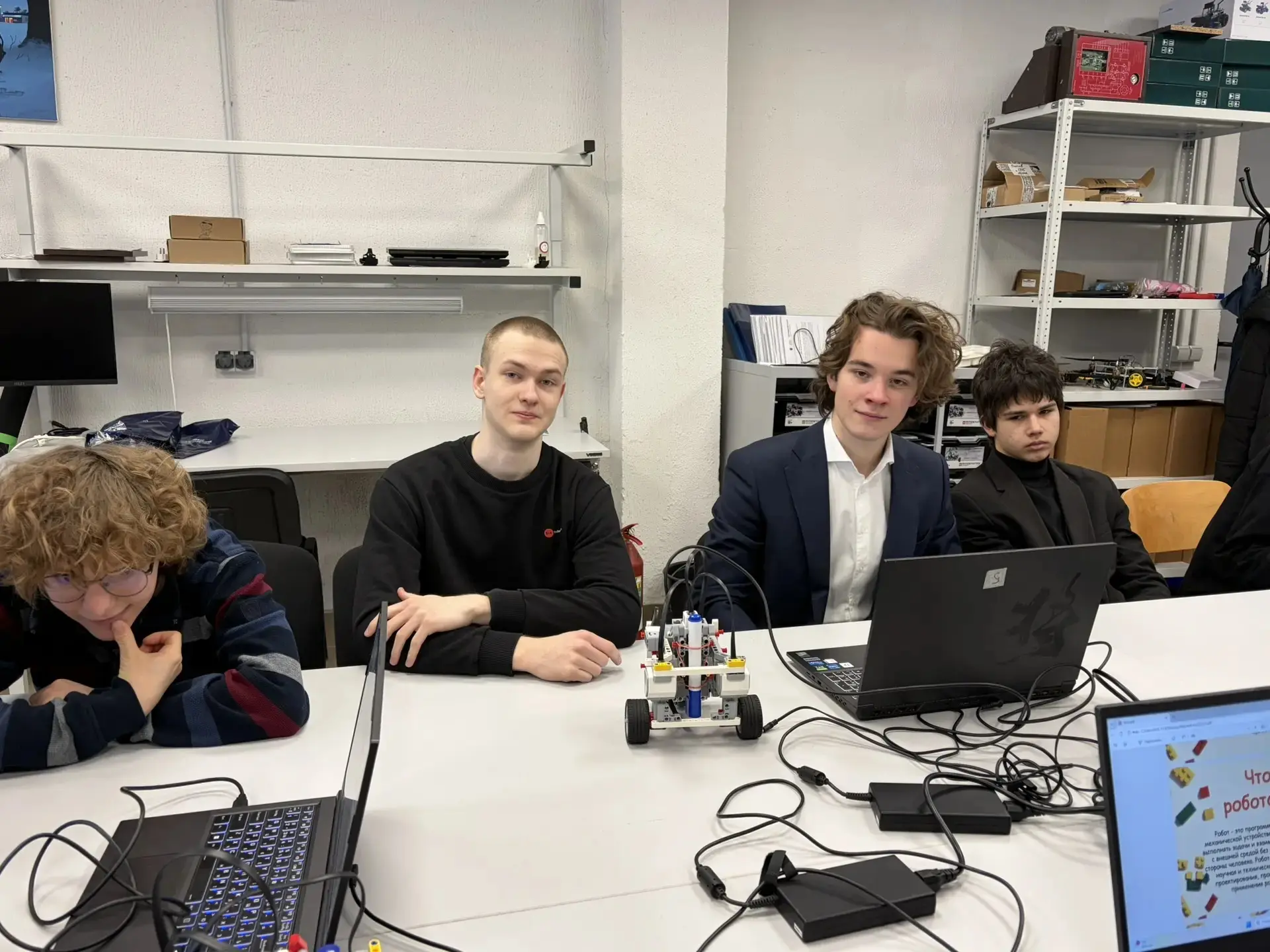 В рамках профориентационного проекта преподаватели Санкт-Петербургского государственного морского те