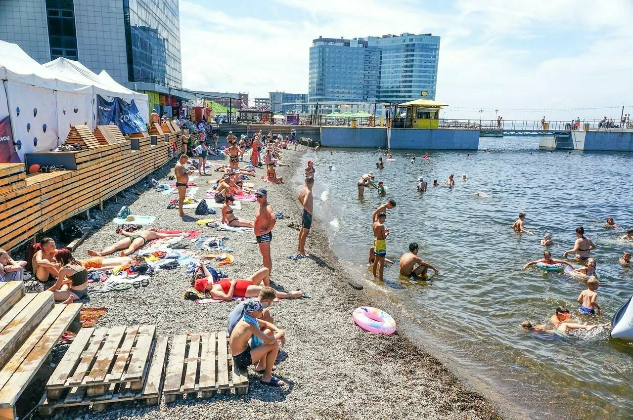 😍 Вода в Амурском заливе и в районе Русского острова прогрелась до 23 градусов. 

В Андреевке — 25,