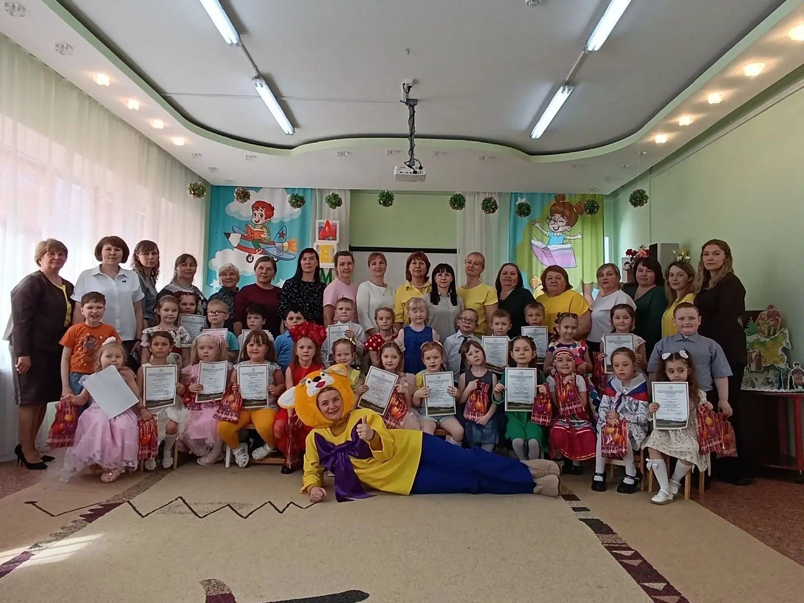 Сегодня в нашем детском саду прошёл замечательный праздник – муниципальный конкурс чтец...