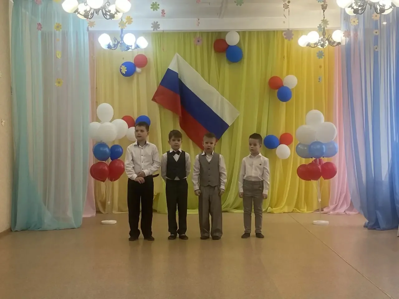 Сегодня в нашем детском саду прошло торжественное мероприятие, посвящённое Году единства народов Рос