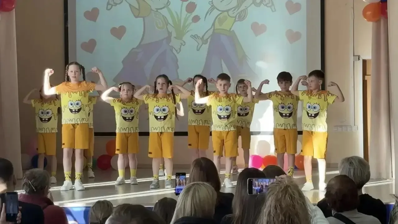 Праздник творчества и талантов  В актовом зале школы прошел яркий отчетный концерт, где коллективы д