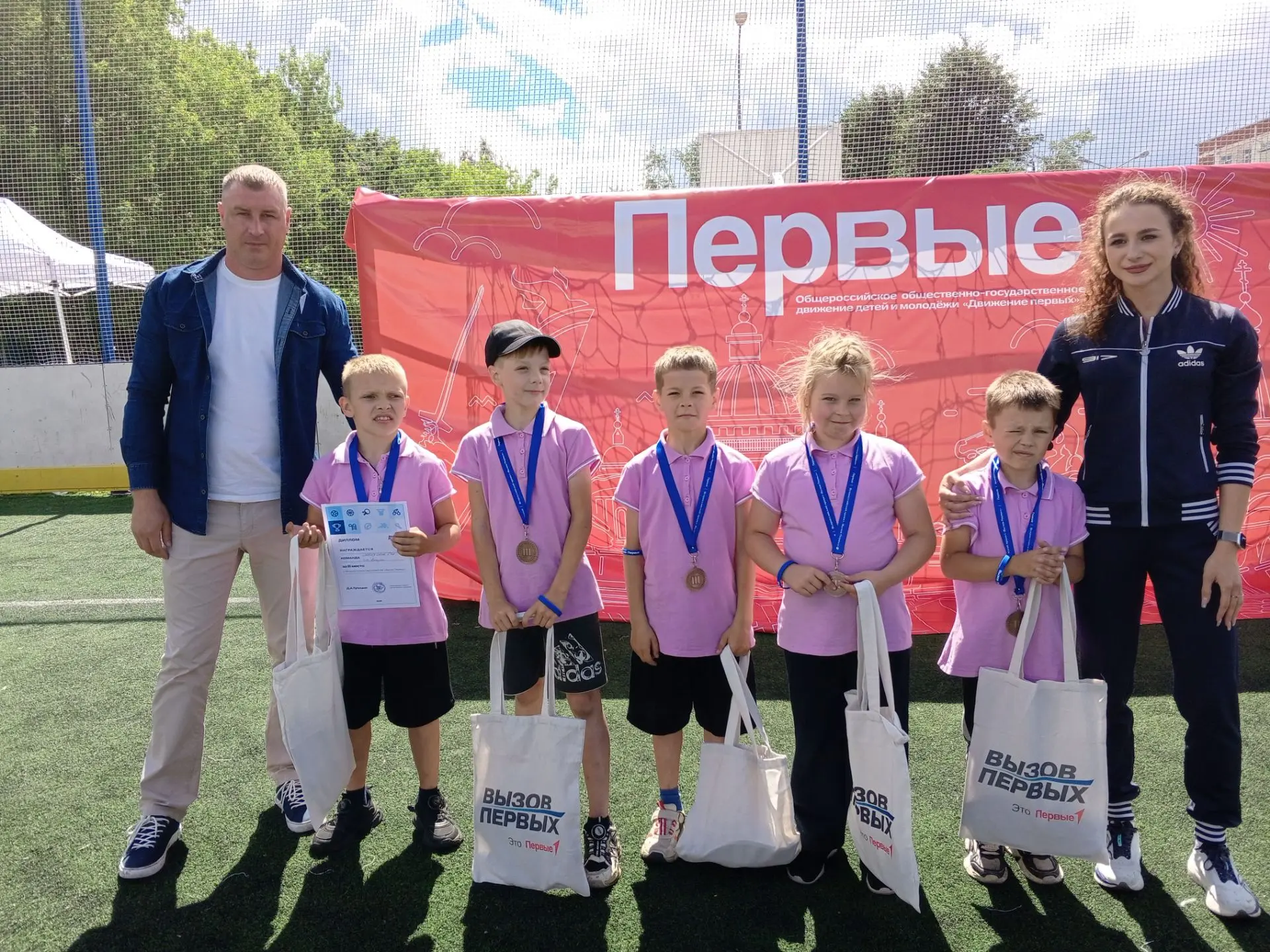 🥉 Мы в тройке лучших! 🥉

Это невероятный результат и огромная победа для всей нашей команды! 💪

Н