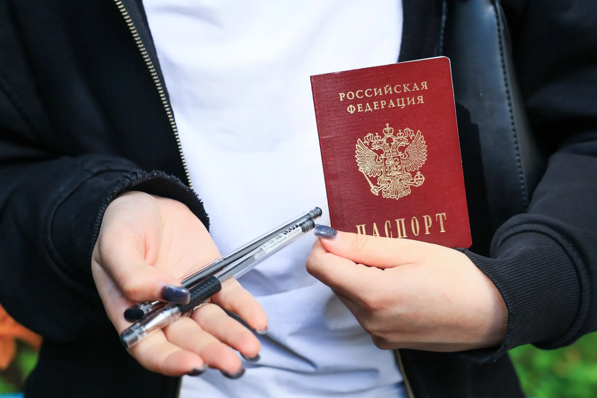 МВД России предупредило о недопустимости самостоятельного внесения гражданами записей и...